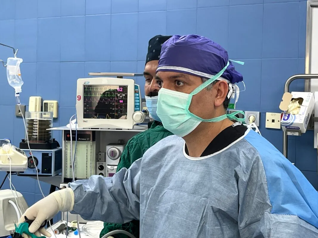 دکتر یاسر کبیری زاده جراح اسلیو معده در تهران